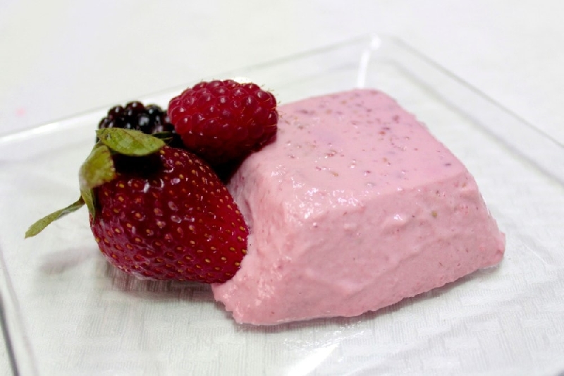 Postre de Mousse de Frutos Rojos